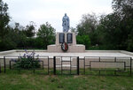 Погибшим воинам Великой Отечественной войны 1941-1945 гг. (posyolok Pervomayskiy, Parkovy pereulok, 2/1), monument, memorial