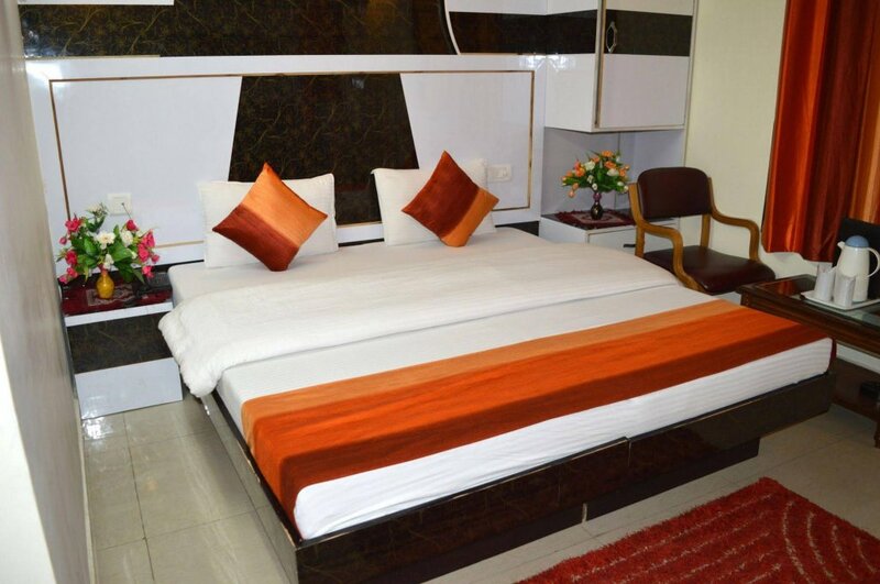 Гостиница Hotel Su Shree Continental в Дели