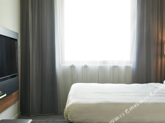 Фото Moxy Milan Linate Airport