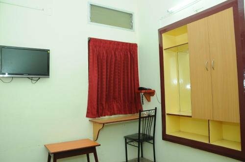 Гостиница Hotel Radhakrishna в Мадурае
