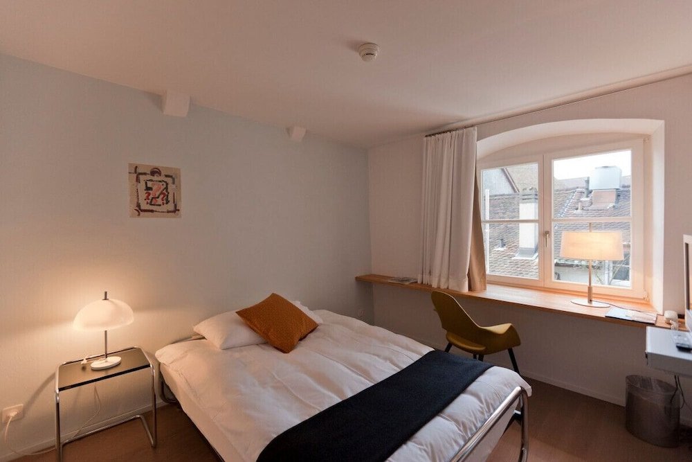 Фото Baseltor Hotel & Restaurant