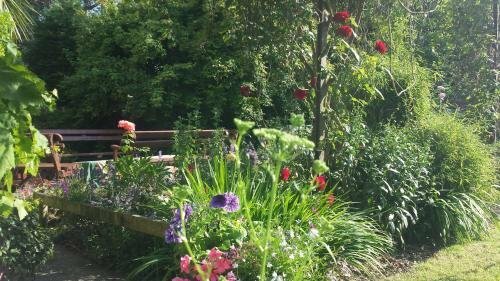 Гостиница Riverfield Bed And Breakfast