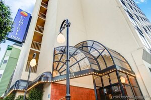 Гостиница Comfort Inn by the Bay