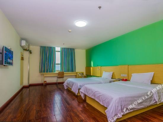 Фото 7 Days Inn Yangjiang Yangdong Time Square Shopping Mall Branch