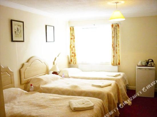 Фото Acton Town Hotel