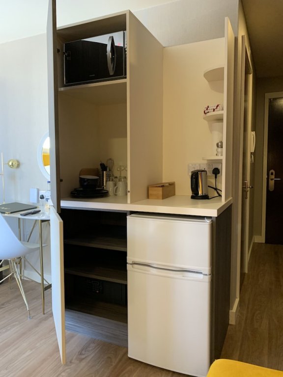 Фото Aaron Wise Serviced Apartments