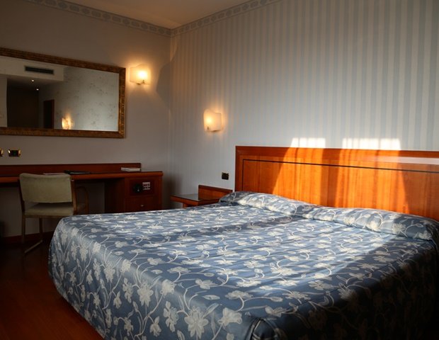 Фото Montresor Hotel Tower