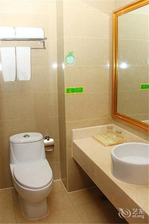 Фото Vienna Hotels Shenzhen Baoan Fuyong Qiaotou Branch