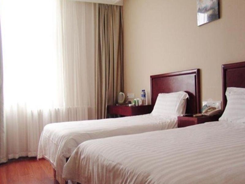 Фото GreenTree Inn Tianjin West Railway Station Stage Hotel