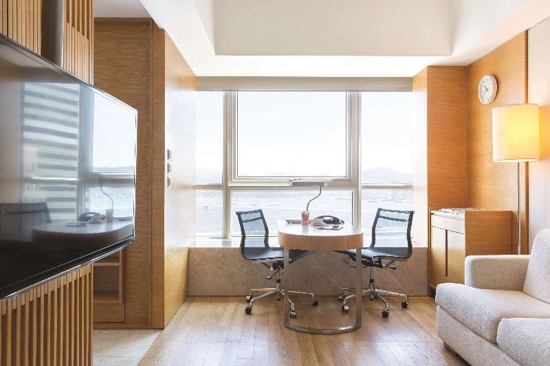 Фото Jen Hong Kong by Shangri-La