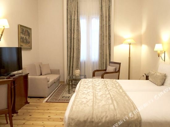 Фото The Capsis Bristol Boutique Hotel