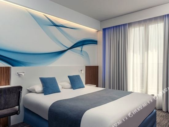 Фото Mercure Paris Gare du Nord La Fayette Hotel