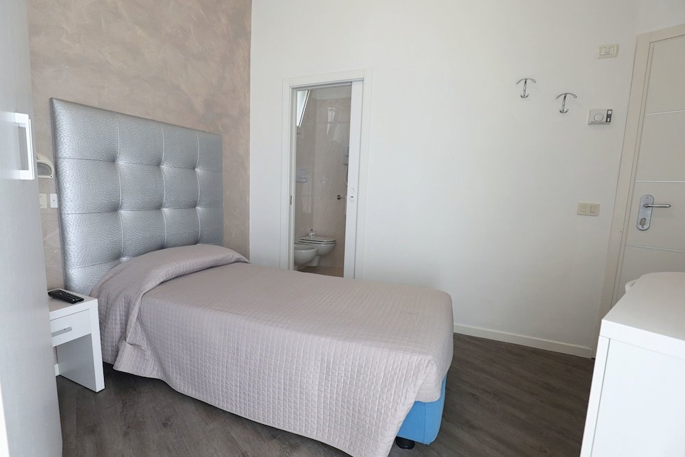 Фото Daniel's Hotel