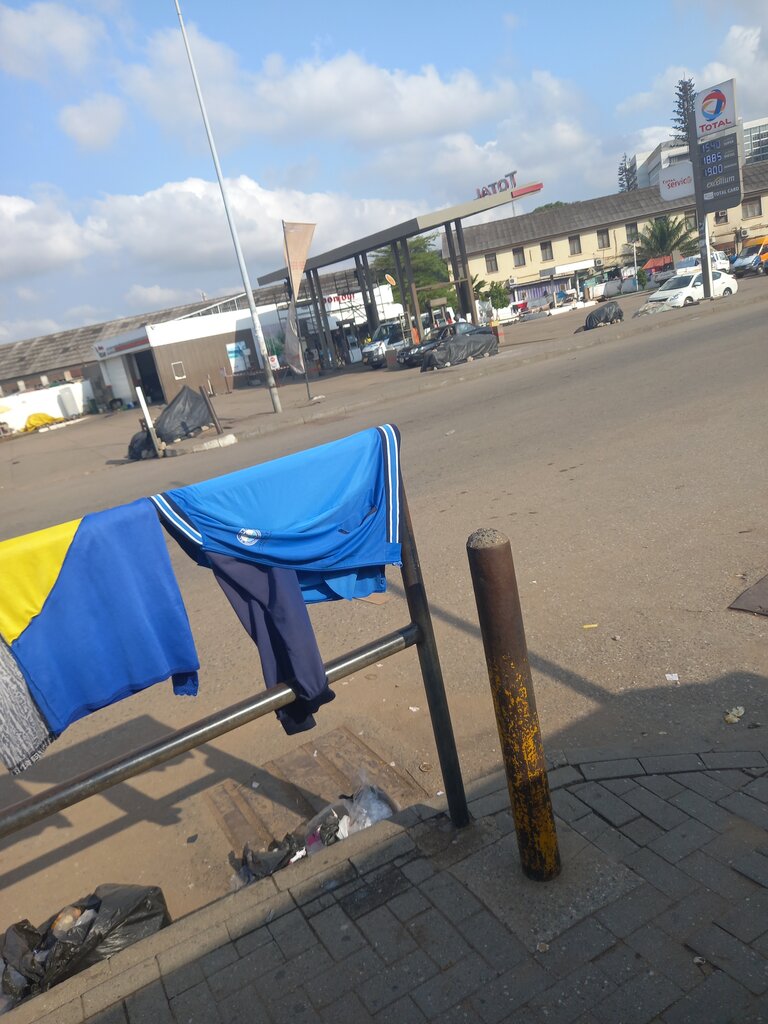 Gas station Total Service Station, Accra, photo