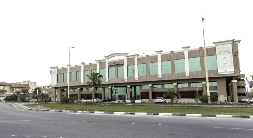 Фото Howard Johnson Hotel Dammam