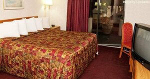 Гостиница Shadeland Inn Indianapolis