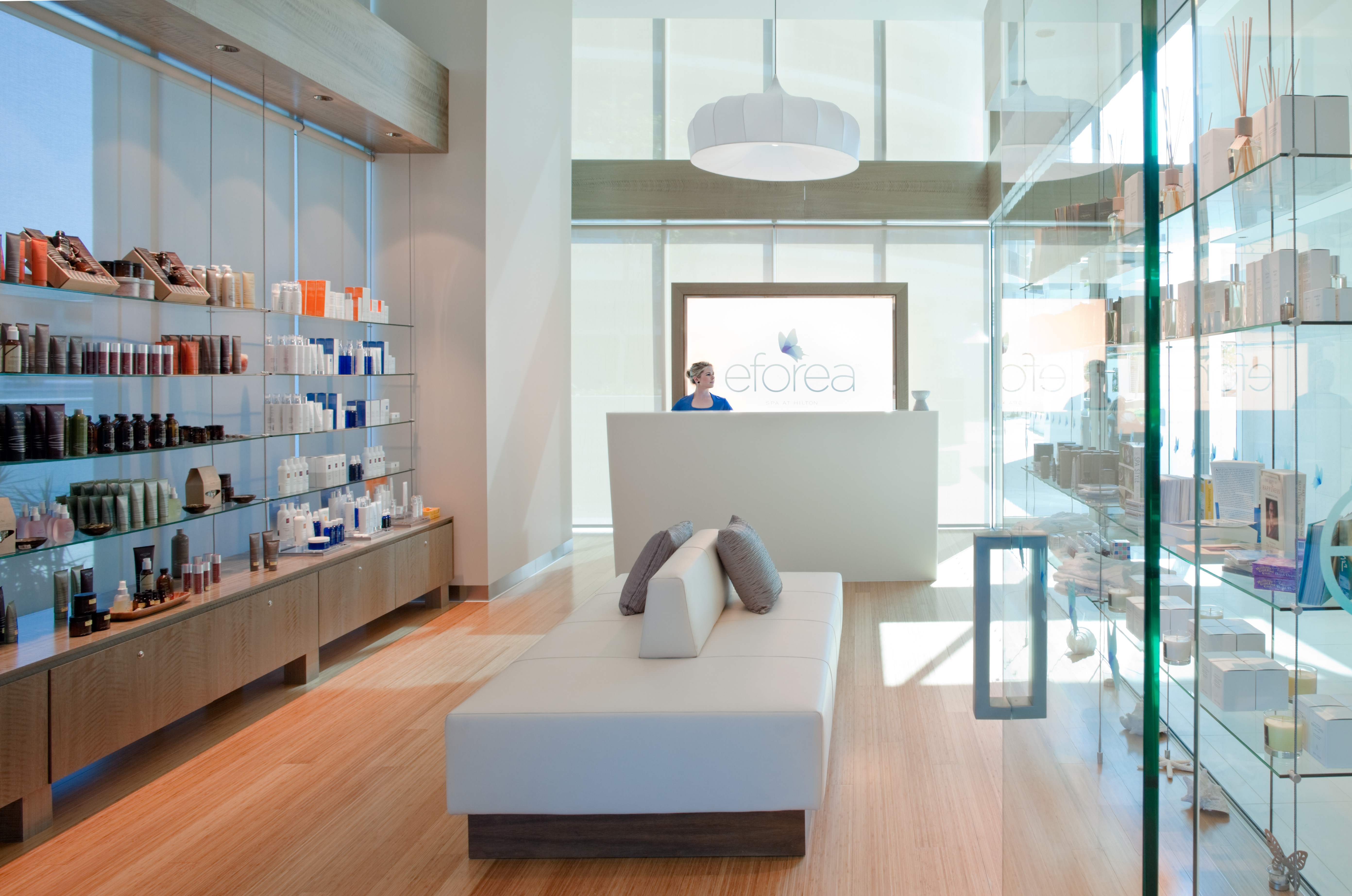 Фото Hilton Surfers Paradise Hotel & Residences