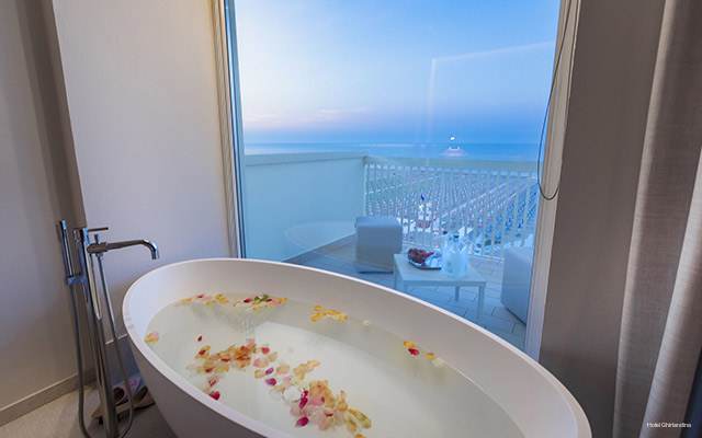 Фото Hotel Ghirlandina