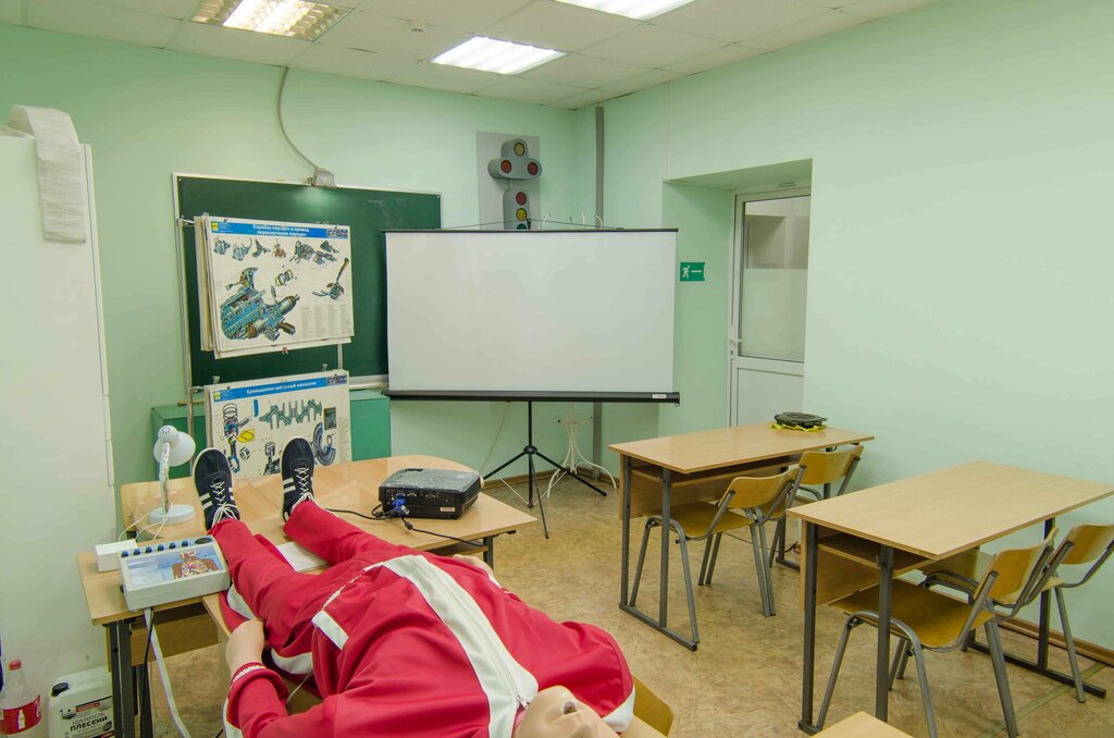 Автошкола Драйвер, Автошкола, Ул. Рябинина, 23, Йошкар-Ола, Россия.