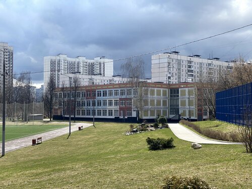 Временно не работает: Школа № 1582, корпус основного и среднего ...