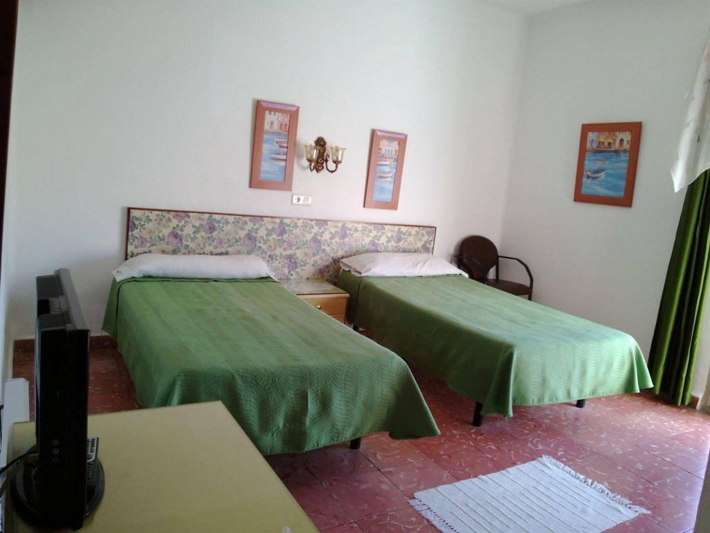 Фото Hostal Escandinavia