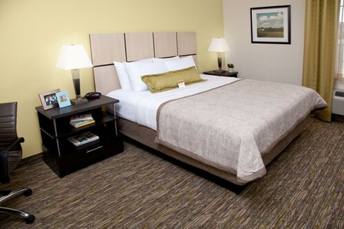 Гостиница Candlewood Suites Grove City - Outlet Center, an Ihg Hotel