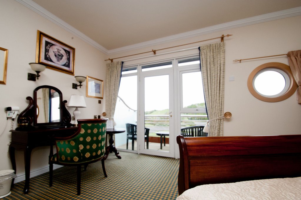 Фото Little Haven Hotel