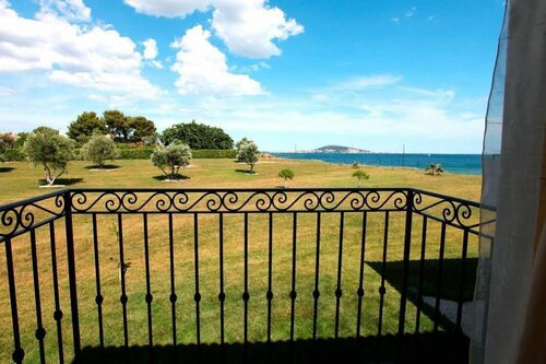 Гостиница Hotel De La Pyramide в Безье