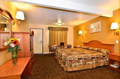 Фото Americas Best Value Inn Los Angeles at S Alvarado St