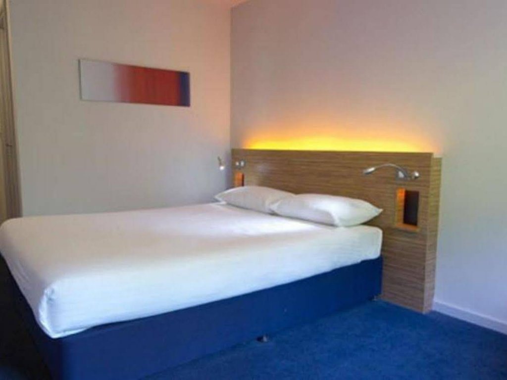 Фото Britannia Hotel Edinburgh