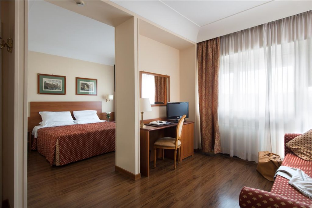 Фото Hotel American Palace Eur