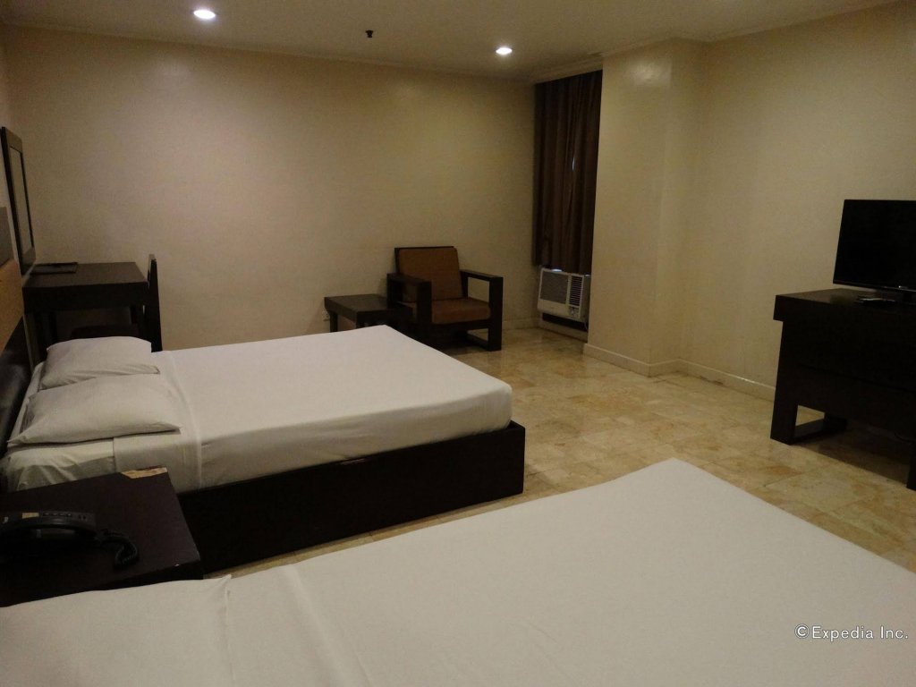 Фото Paragon Tower Hotel