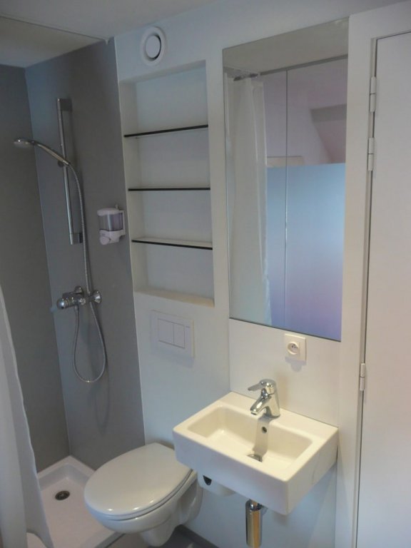 Фото Hotel Restaurant Brasserie Ahoi, Kortrijk