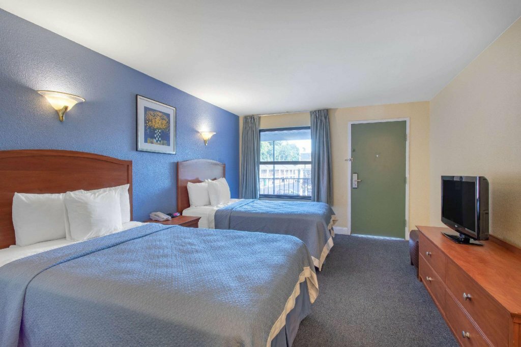 Hotel Days Inn by Wyndham Elmsford White Plains, Elmsford, photo