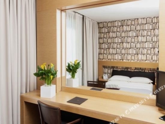 Фото Litta Palace Milano