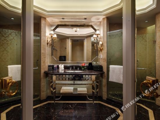 Фото Chongqing Auwi Hotel