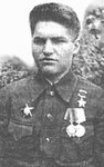 Герою Советского Союза Ивану Ивановичу Ларкину (derevnya Beryozovo, 64) ، لافتة تاريخية، حجر أساس