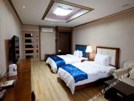Фото B&Beach Hotel