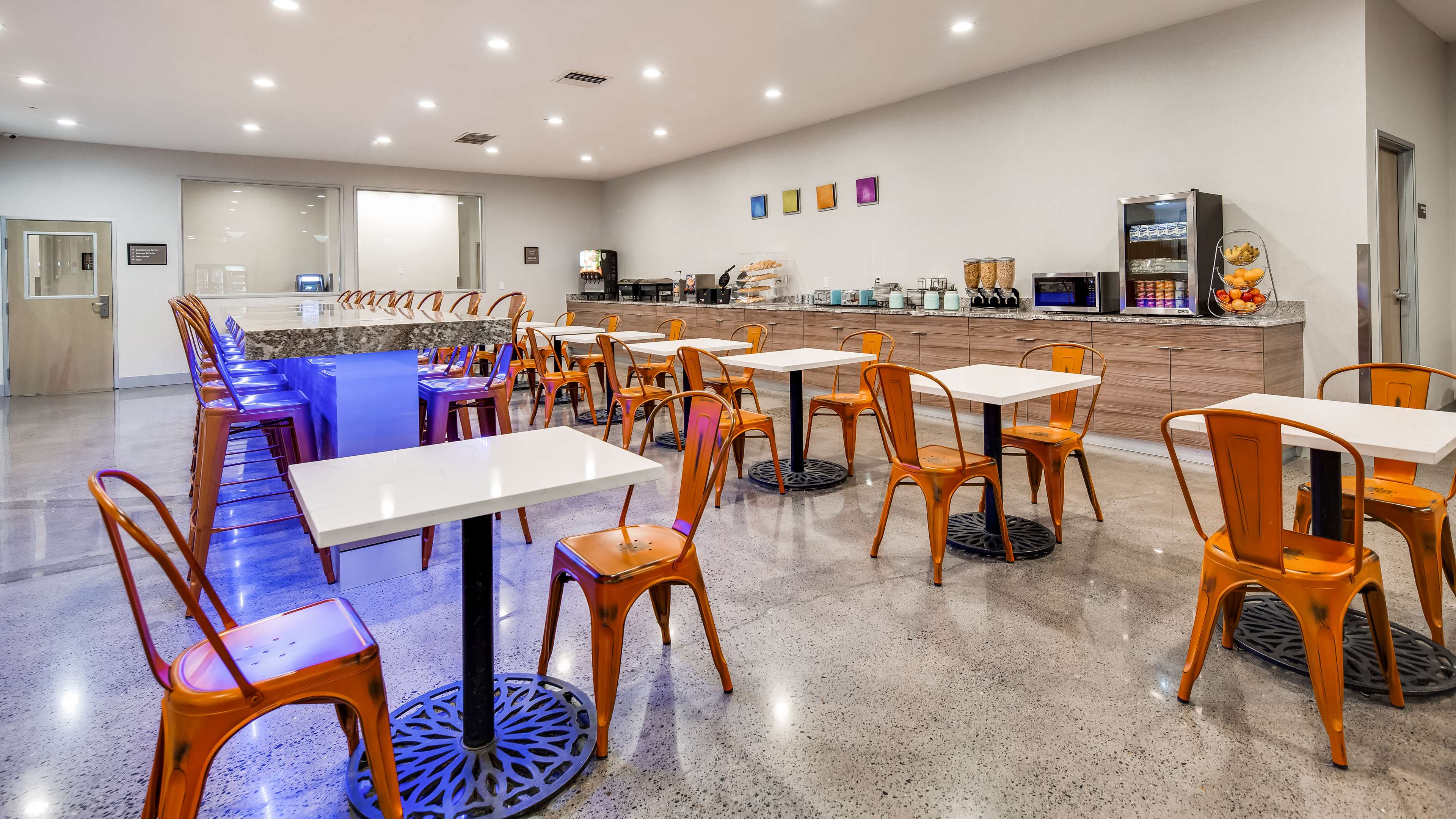 Фото Riverfront Hotel, SureStay Collection by Best Western