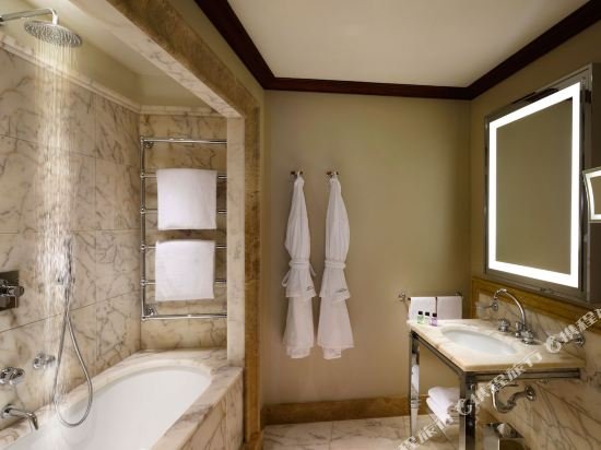 Фото Hotel L'Orologio