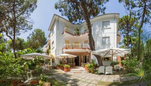 Гостиница Villa Arizona в Червии