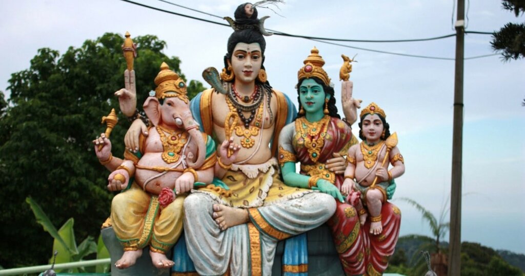 Tourist information centre Border run from Phuket to Ranong Myanmar Avitip, Phuket Province, photo