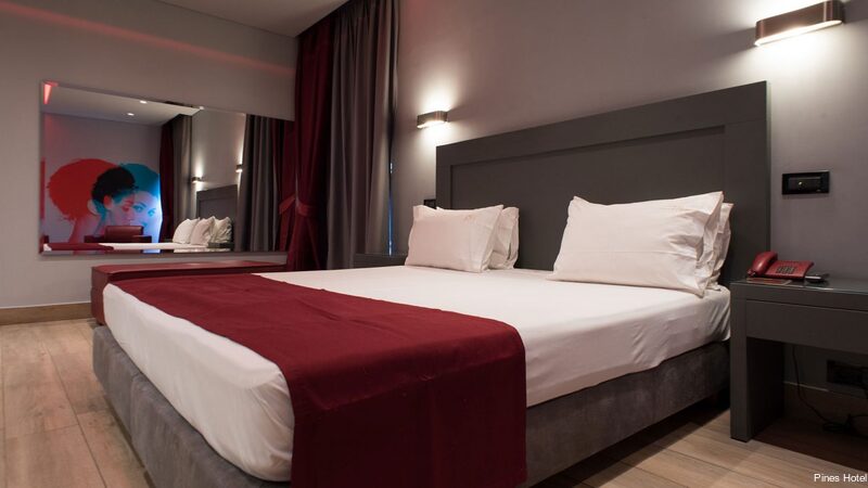 Фото Pines Hotel