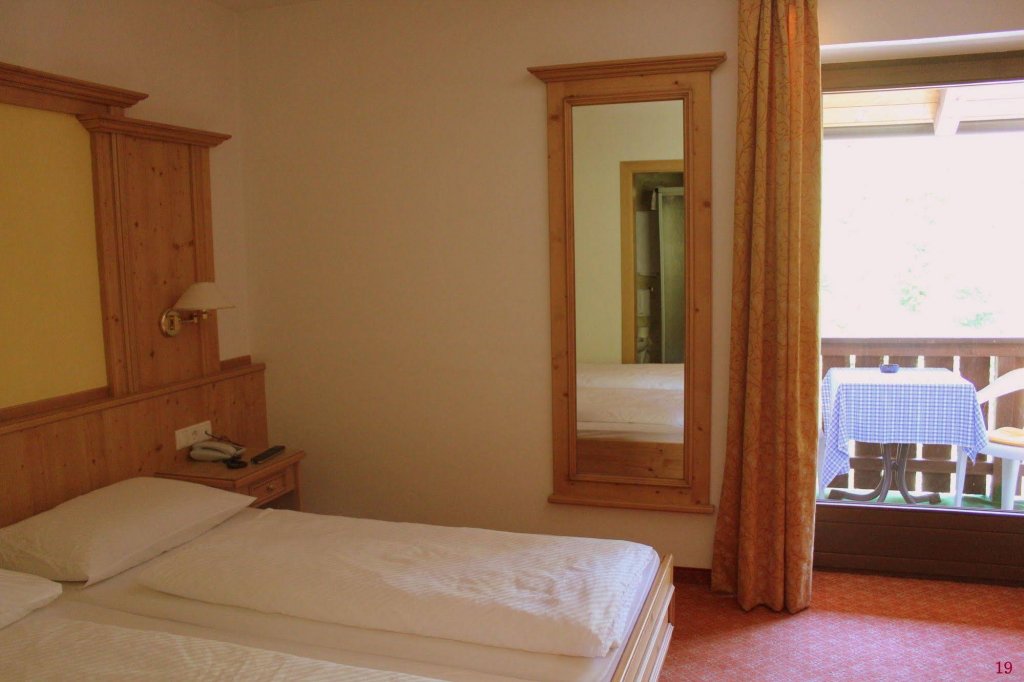 Фото Berghotel Zum Zirm