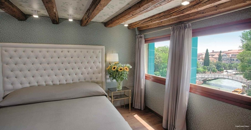 Фото Santa Chiara Hotel