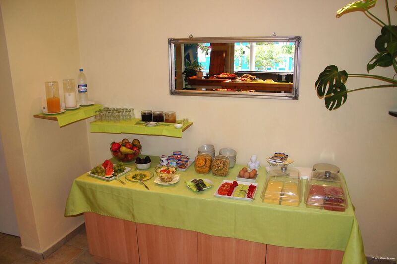 Фото Toni's Guesthouse