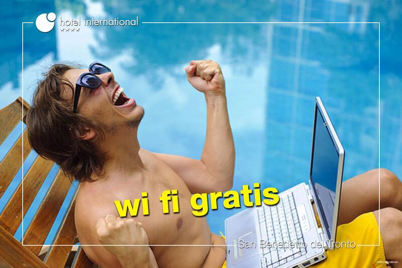 Фото International