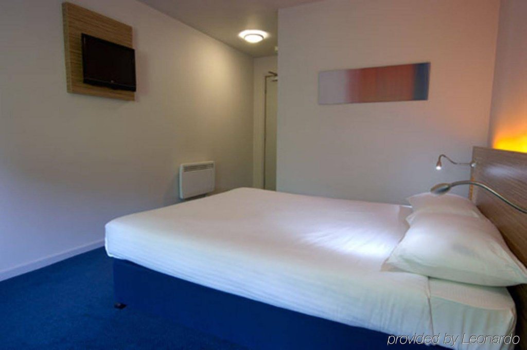 Фото Britannia Hotel Edinburgh