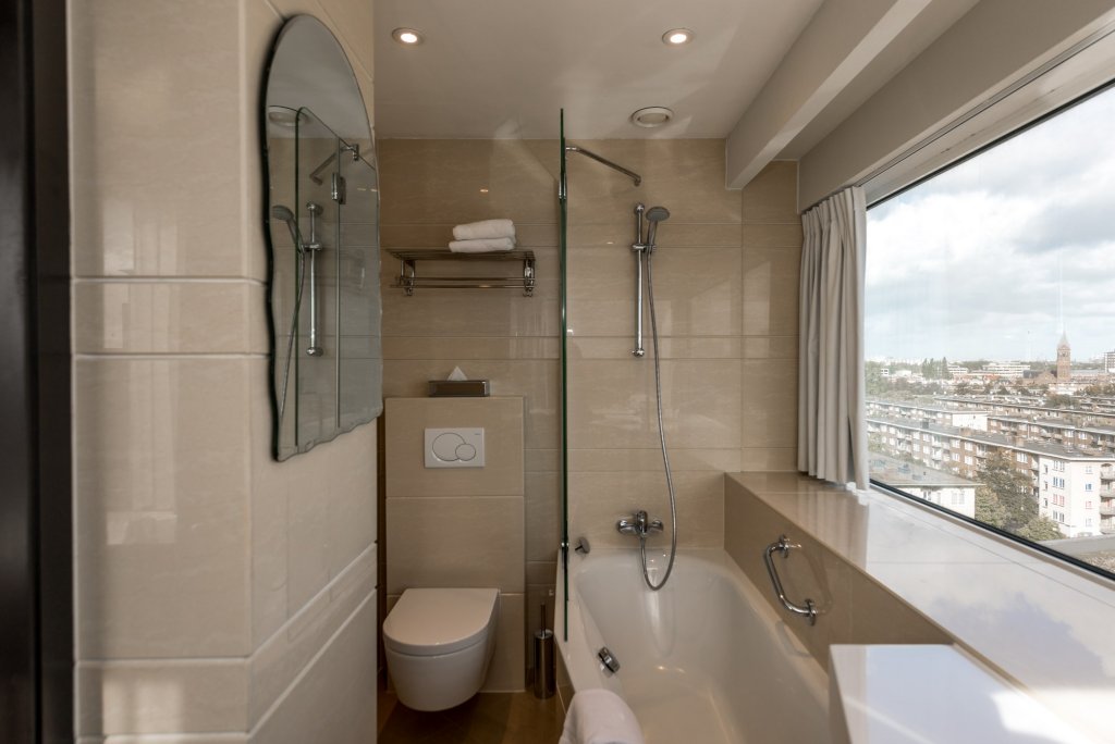 Фото Xo Hotels Blue Tower