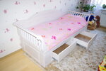 Derevo plyus (ulitsa Furmanova, 5) ، أثاث الحدائق